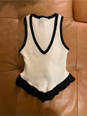 Zara White Ribbed V-Neck Camisole with Black Contrast Trim